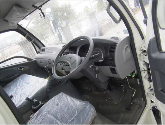 85KM / h دیزل وزن سبک کامیون 4x4 دو ردیف حصار کامیون باربری